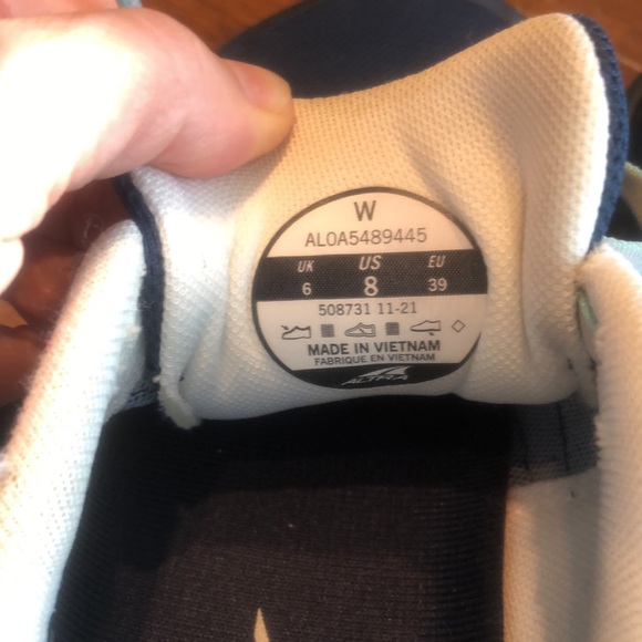 Altra Rivera 2 running shoes! Excellent condition! - Picture 6 of 6